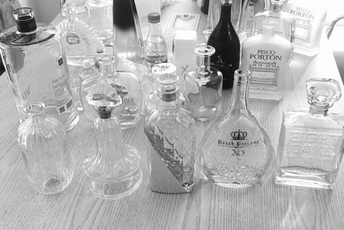 • Улучшите свои бутылки, чтобы раскрыть уникальность ваших проектов