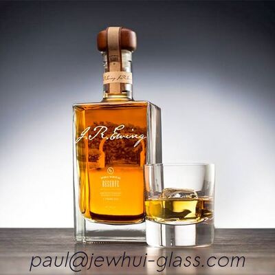 Купить 750 мл или 700 мл Кубическая стеклянная бутылка SGS FDA Производство в сети