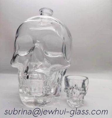 Хорошая цена бутылка вискиа черепа 1000ml/1500ml/1750ml главные/стеклянная тара вискиа онлайн