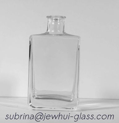 Хорошая цена 200ml Gin or  Vodka Liquor Gin Rum Tequila Glass Bottle With Vinlock Glass Closures онлайн