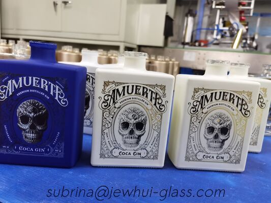 Хорошая цена Стеклянная бутылка Gin Square 750 мл онлайн